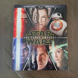 Star Wars: The Force Awakens Blu Ray / DVD 3 Disc Set